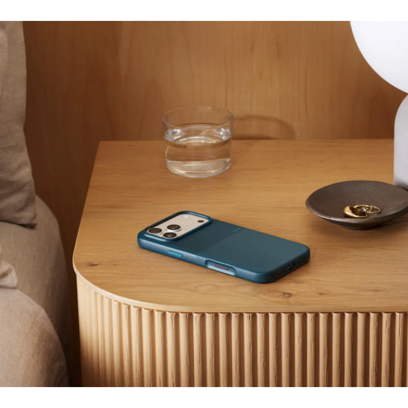 Чехол накладка Beats Rugged Case MagSafe iPhone 17 Pro Max Blue