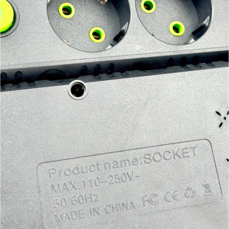 Подовжувач UA Power F15 на 4 розеток 4м Black